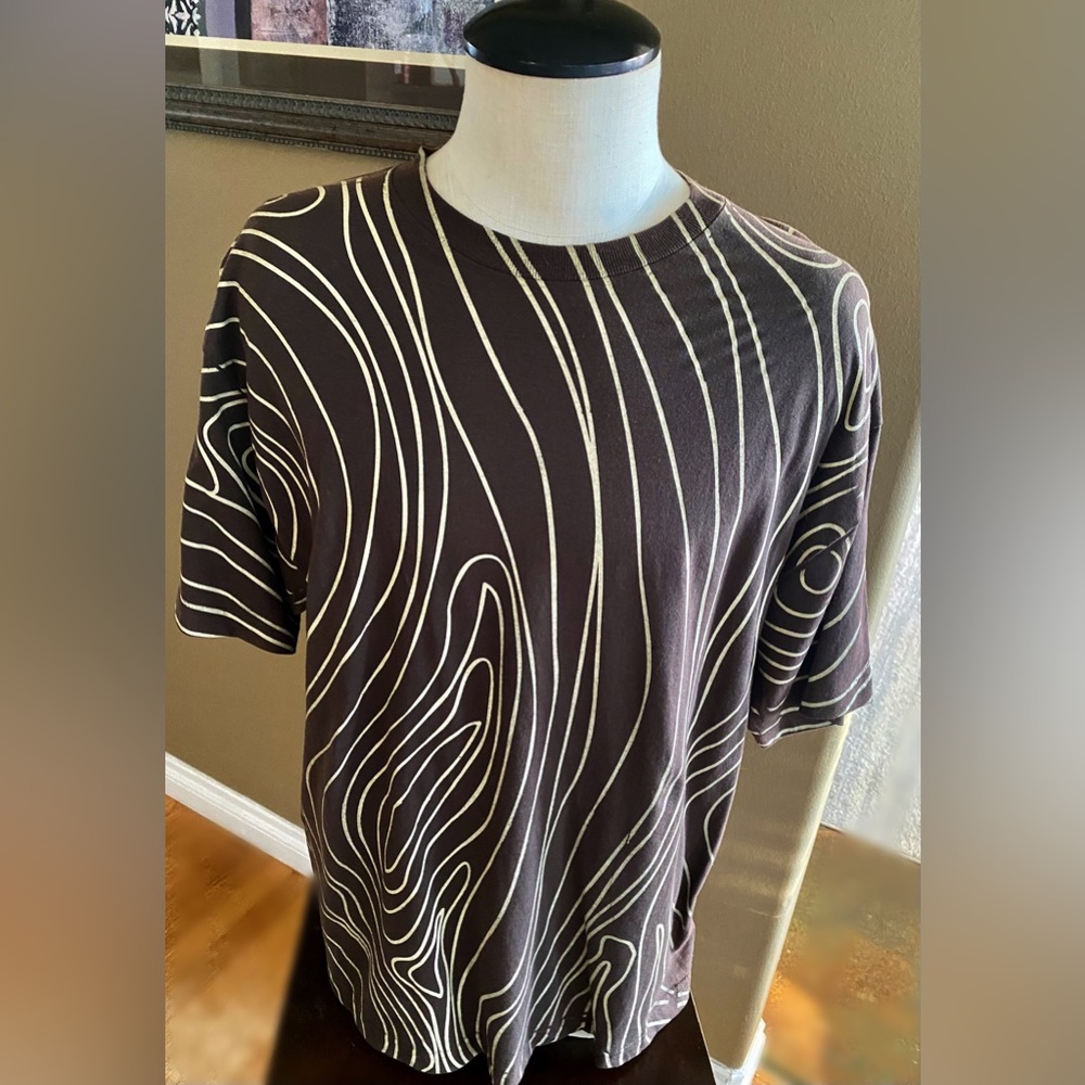 Men’s T-Shirt Brown ~ Size XL